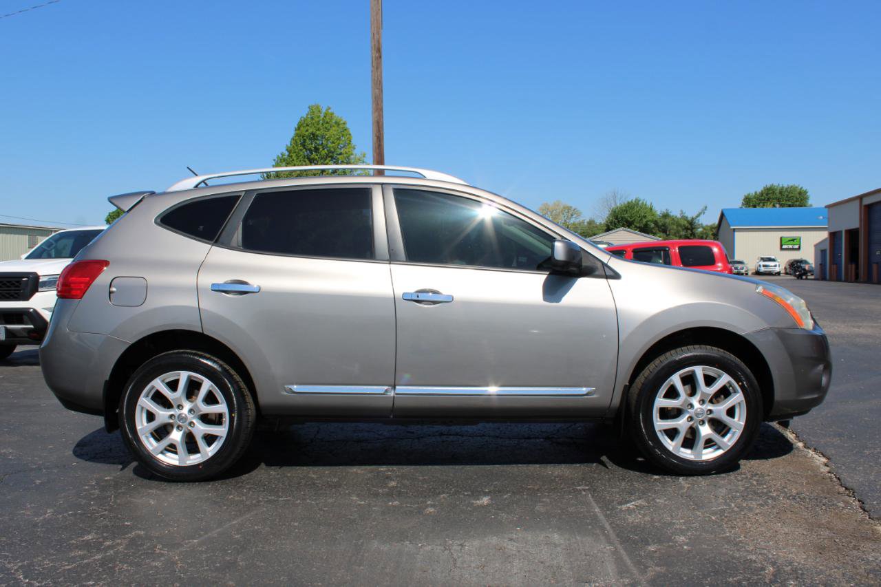 Used 2013 Nissan Rogue SL FWD image 3
