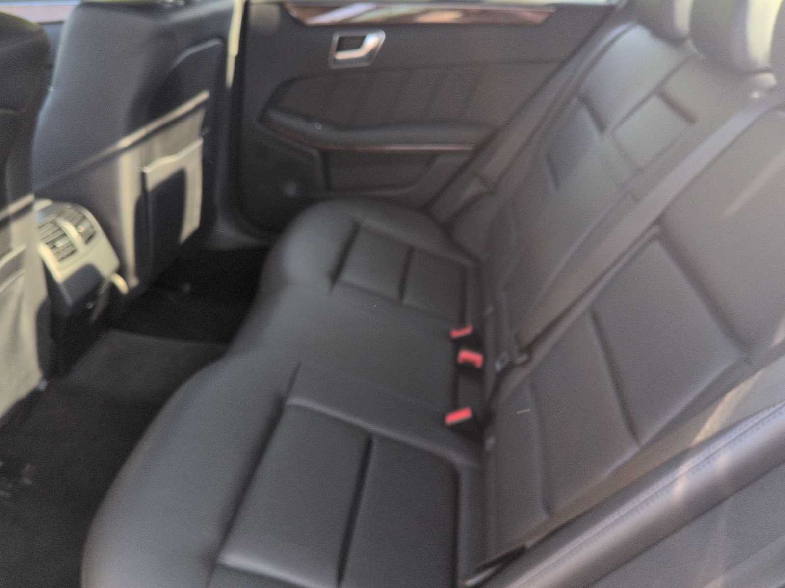 Used 2012 Mercedes-Benz E 350 4MATIC Sedan image 21