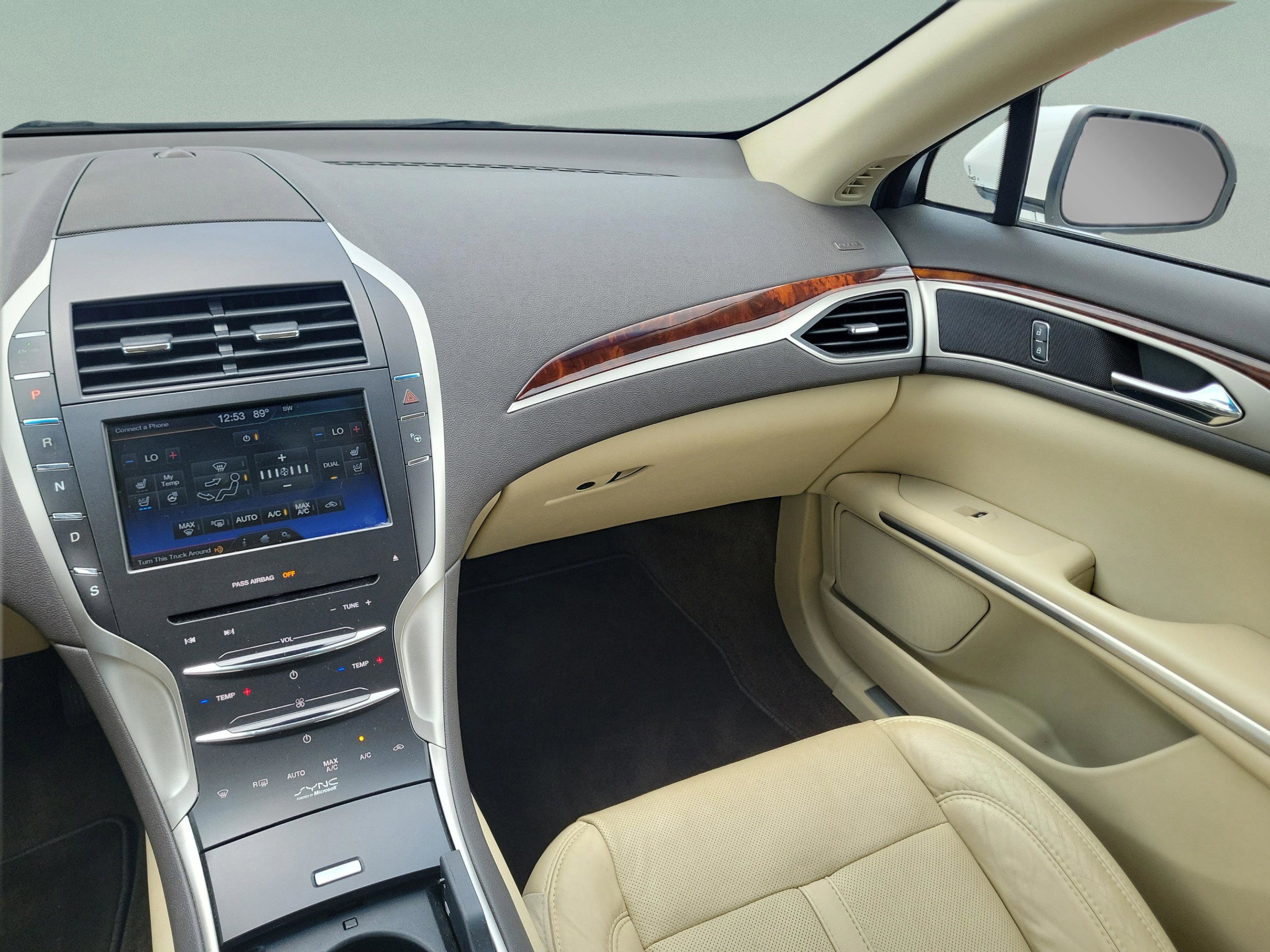 Used 2015 Lincoln MKZ w/ Equipment Group 102A Reserve FWD image 16