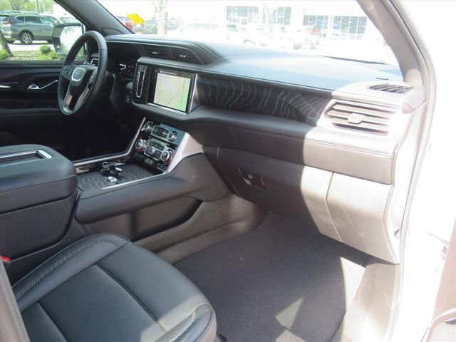 Used 2024 GMC Yukon Denali image 12