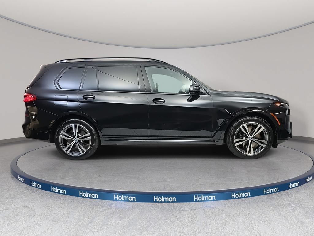 Used 2026 BMW X7 xDrive40i w/ M Sport Package AWD/4WD image 6