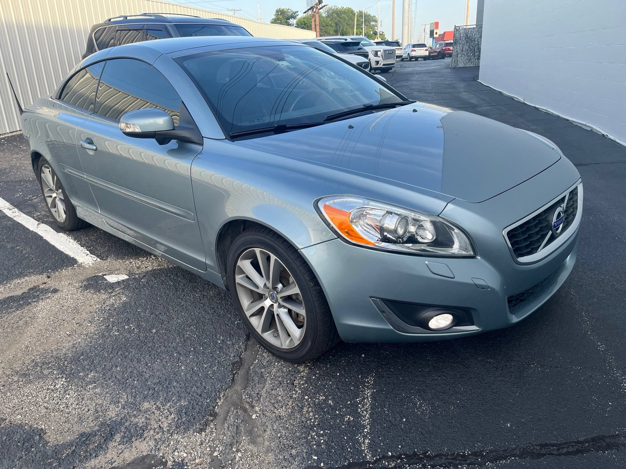 Used 2013 Volvo C70 T5 w/ Climate Pkg FWD image 4