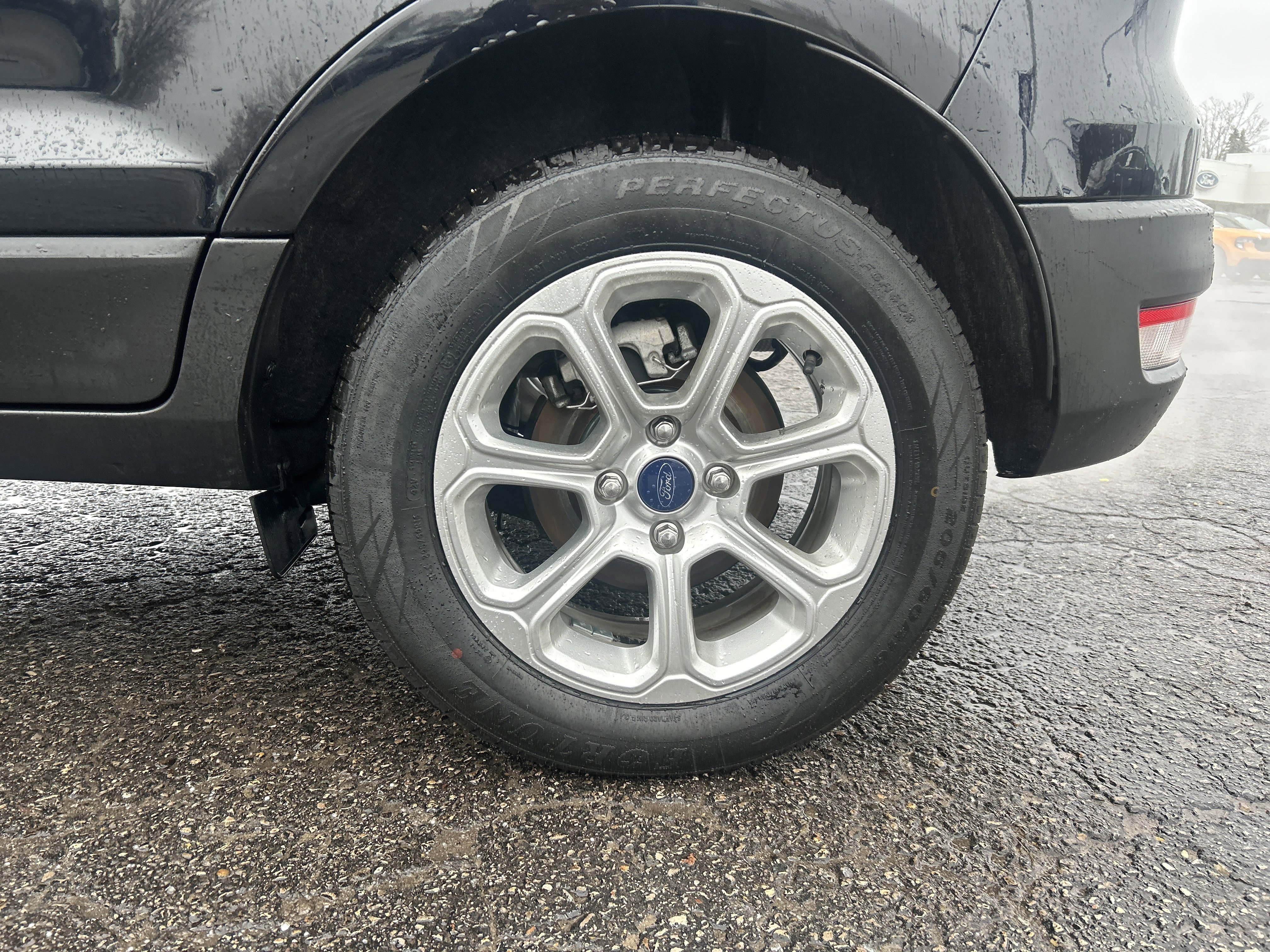 Used 2018 Ford EcoSport SE image 22