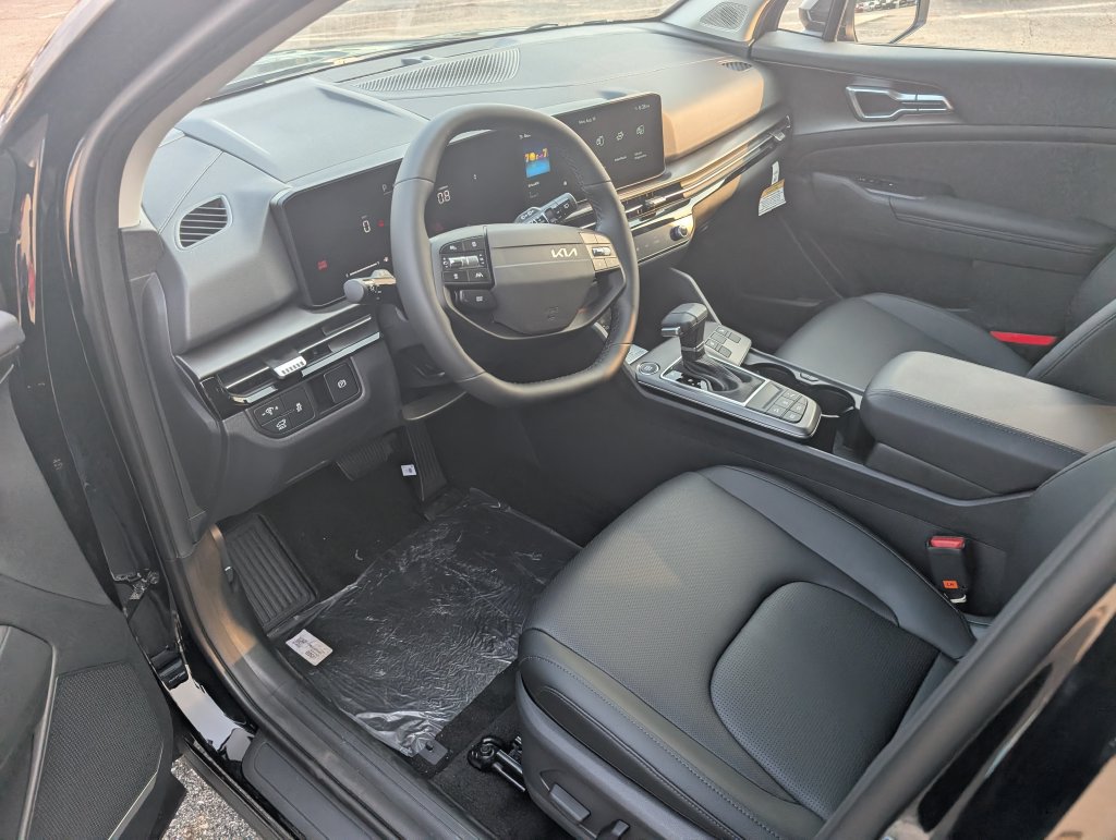 New 2026 Kia Sportage EX FWD image 12