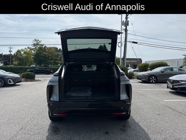 Used 2024 Cadillac Lyriq Sport image 11