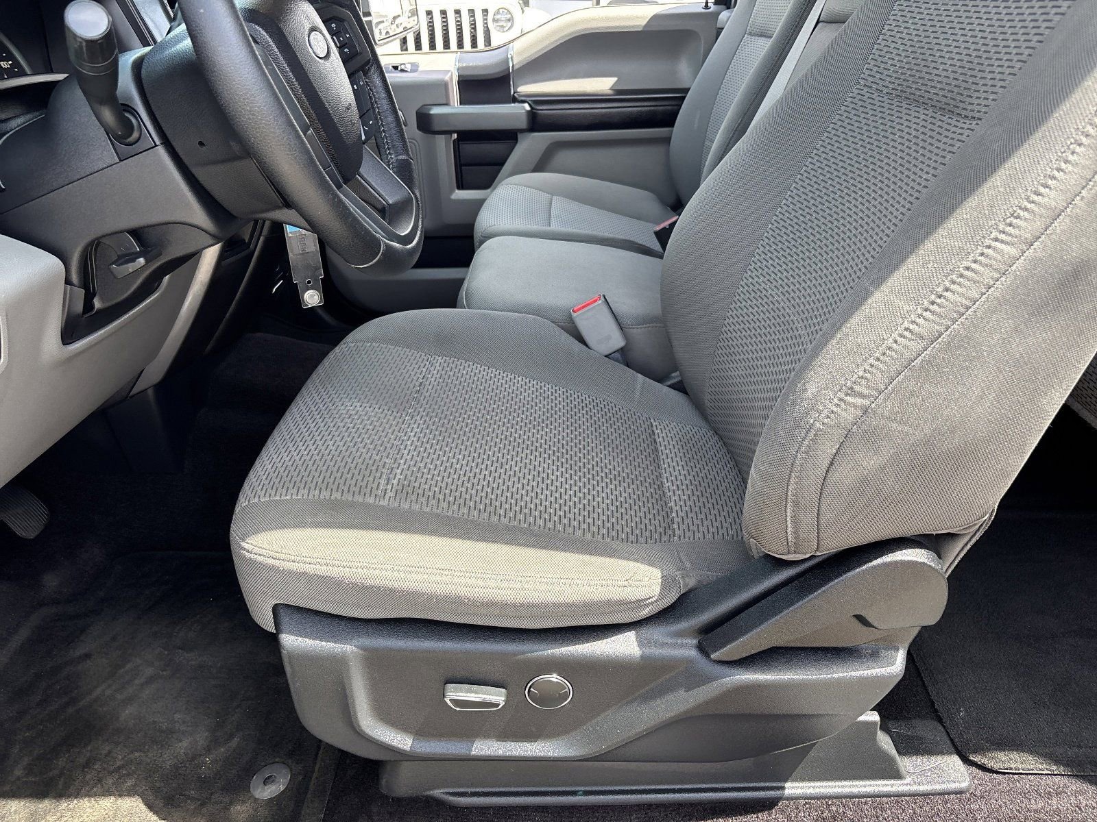 Used 2016 Ford F150 XLT w/ Equipment Group 301A Mid RWD image 20