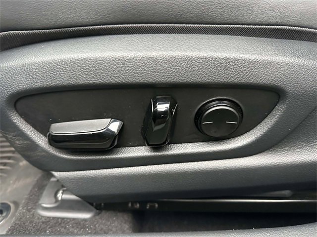 Used 2023 Lexus UX 250h AWD w/ Premium Package image 20