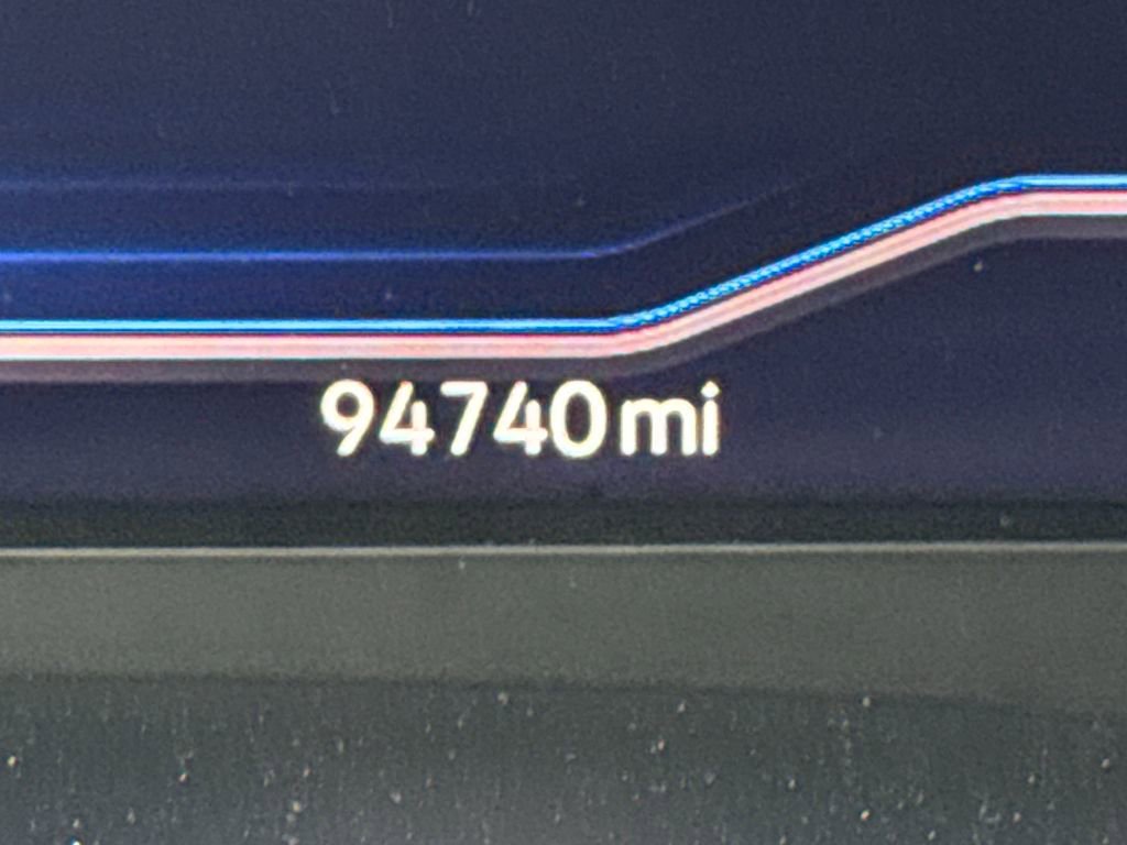 Used 2021 Volkswagen Atlas SEL Premium image 20