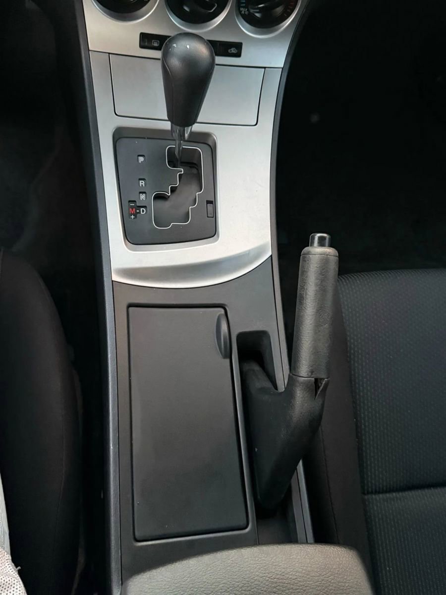 Used 2010 MAZDA MAZDA3 i Touring image 26