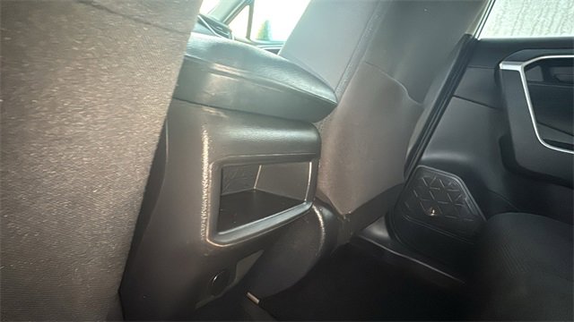Used 2019 Toyota RAV4 LE image 20