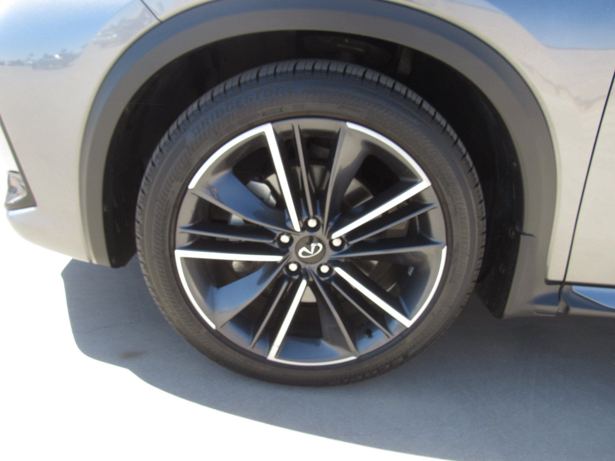 Used 2023 INFINITI QX55 Essential AWD/4WD image 4