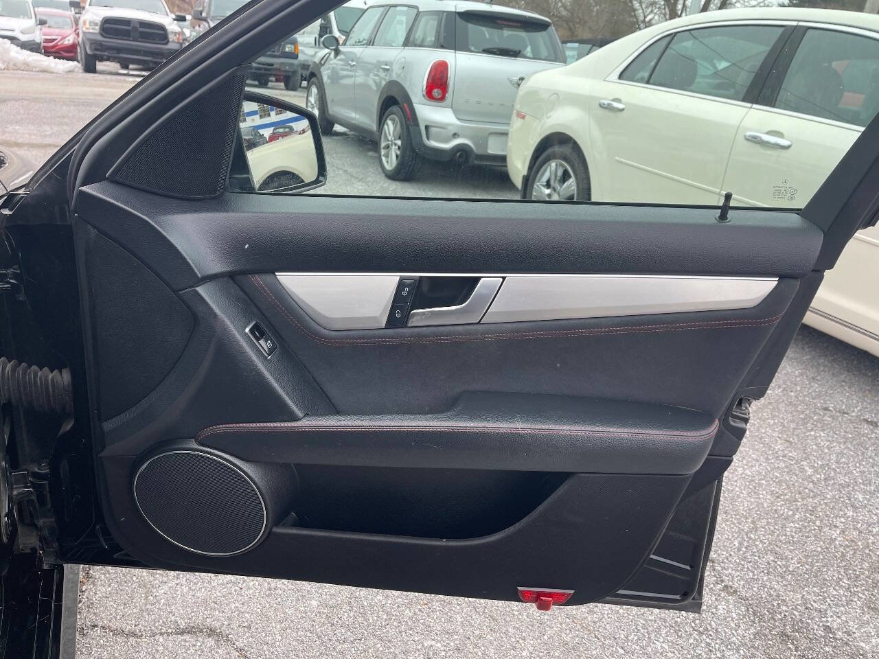 Used 2013 Mercedes-Benz C 300 4MATIC Sedan image 34