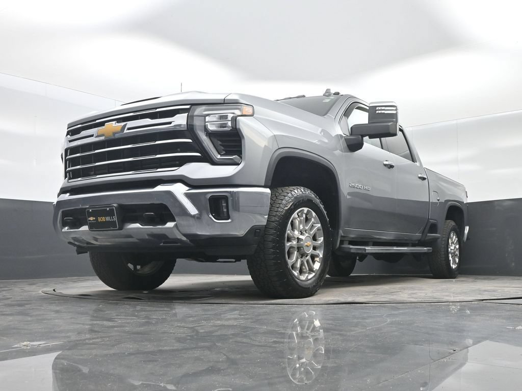 Used 2024 Chevrolet Silverado 2500 LTZ AWD/4WD image 25