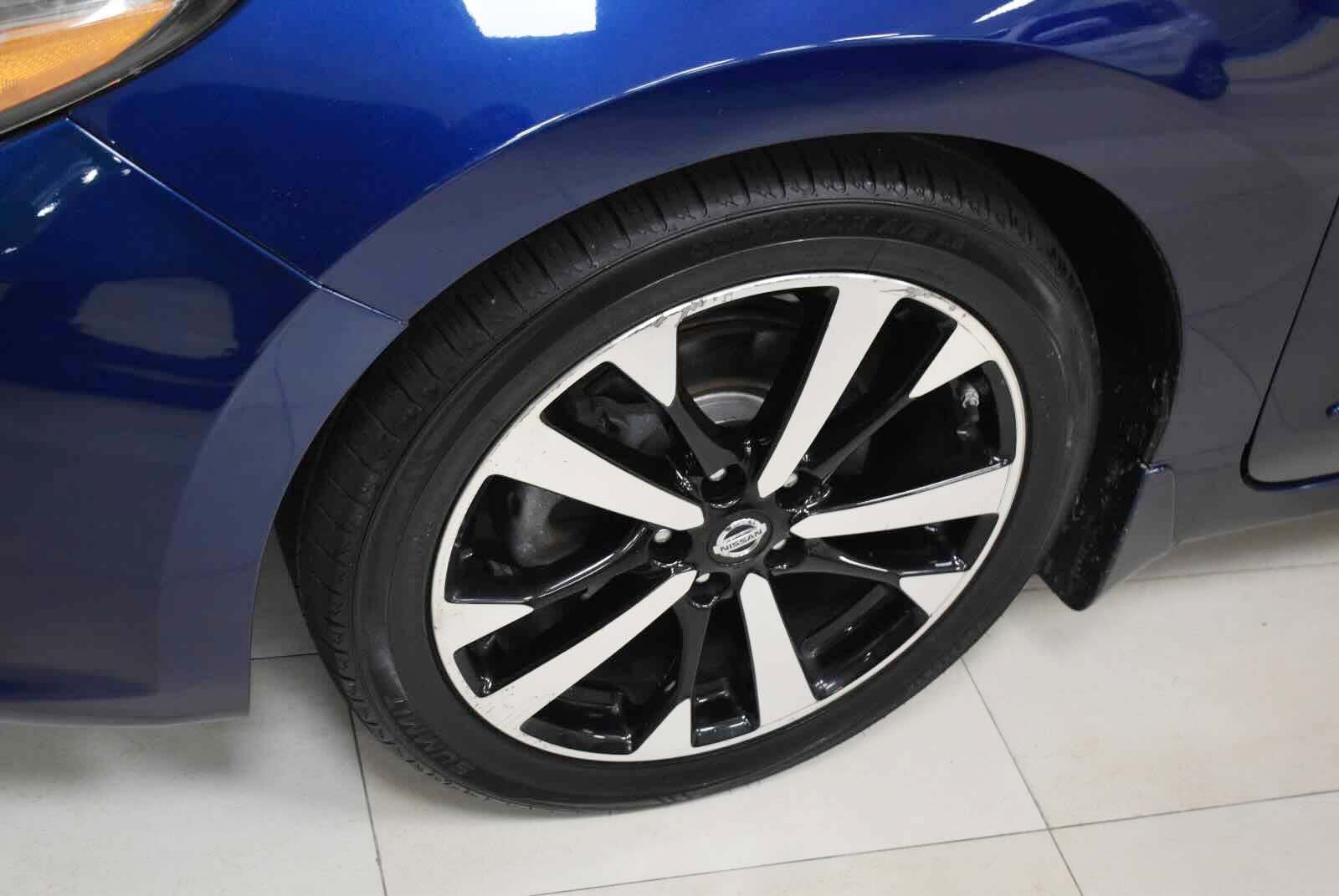 Used 2018 Nissan Altima 2.5 SR FWD image 34