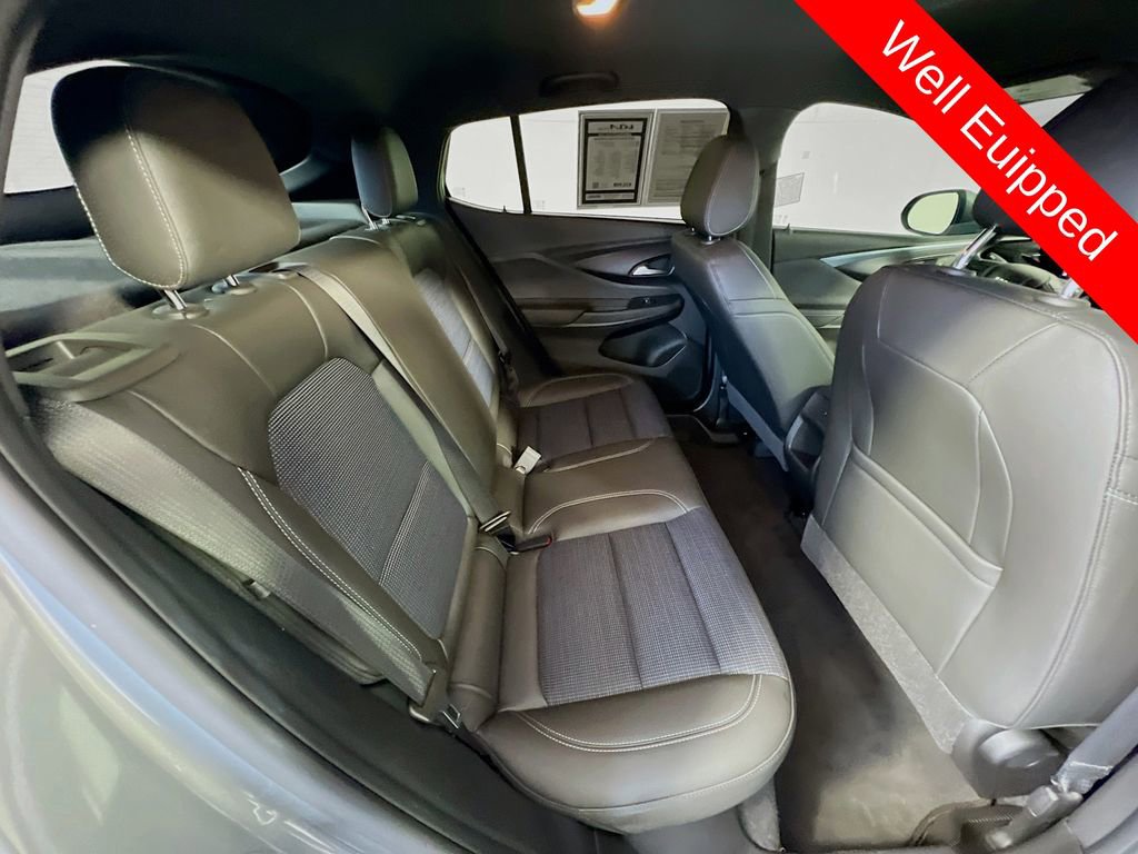 Used 2024 Buick Envista Preferred w/ Convenience II Package FWD image 24