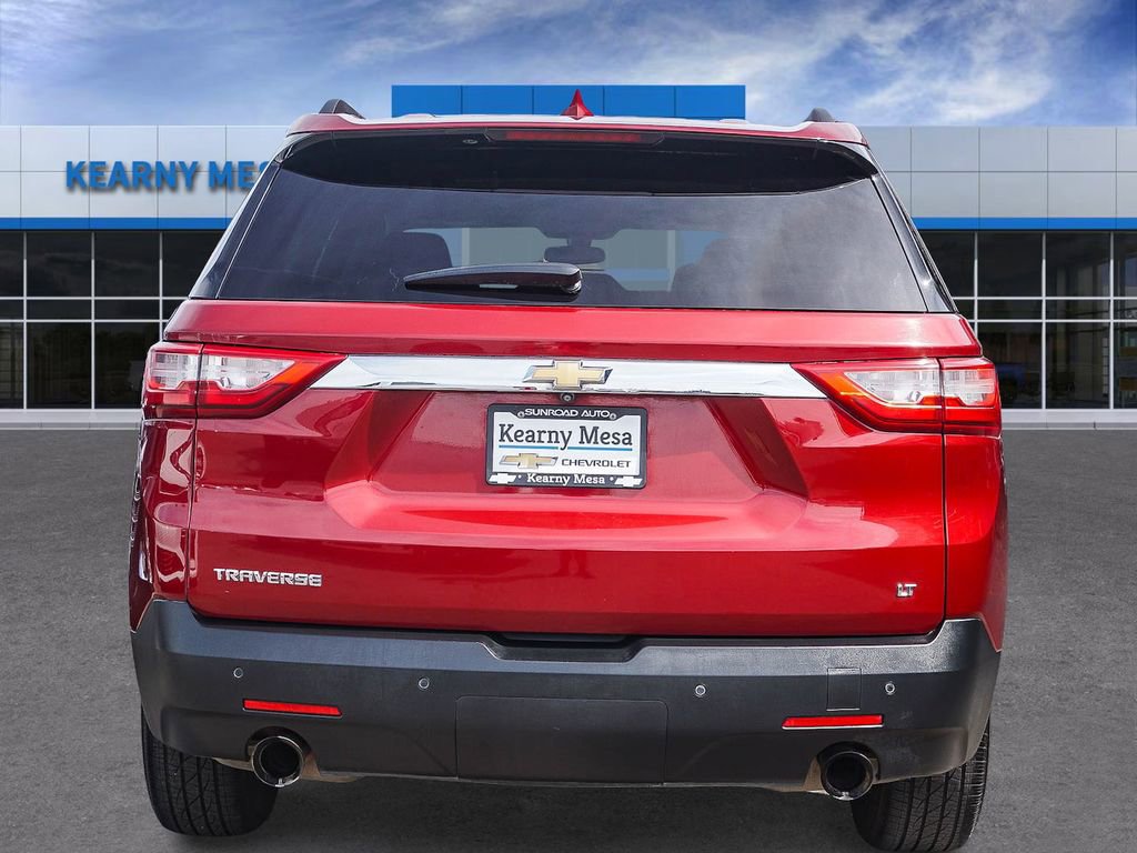 Used 2021 Chevrolet Traverse LT image 5