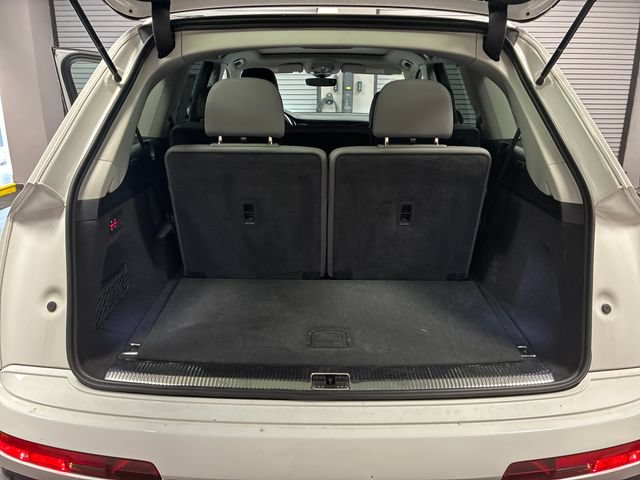 Used 2025 Audi Q7 3.0T Premium Plus AWD/4WD image 24