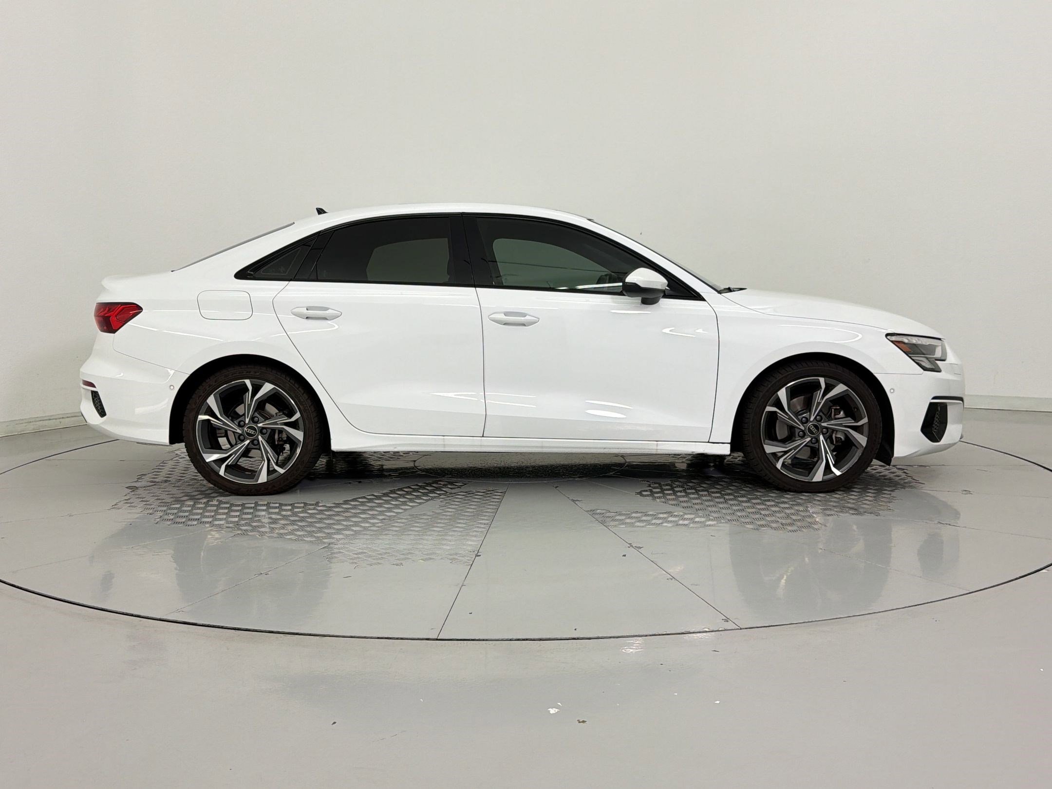 Used 2023 Audi A3 2.0T Premium w/ Convenience Package FWD image 8