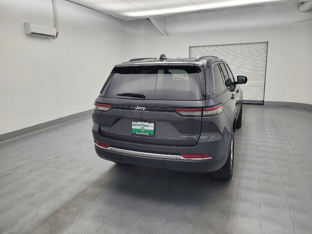 Used 2023 Jeep Grand Cherokee Limited AWD/4WD image 7