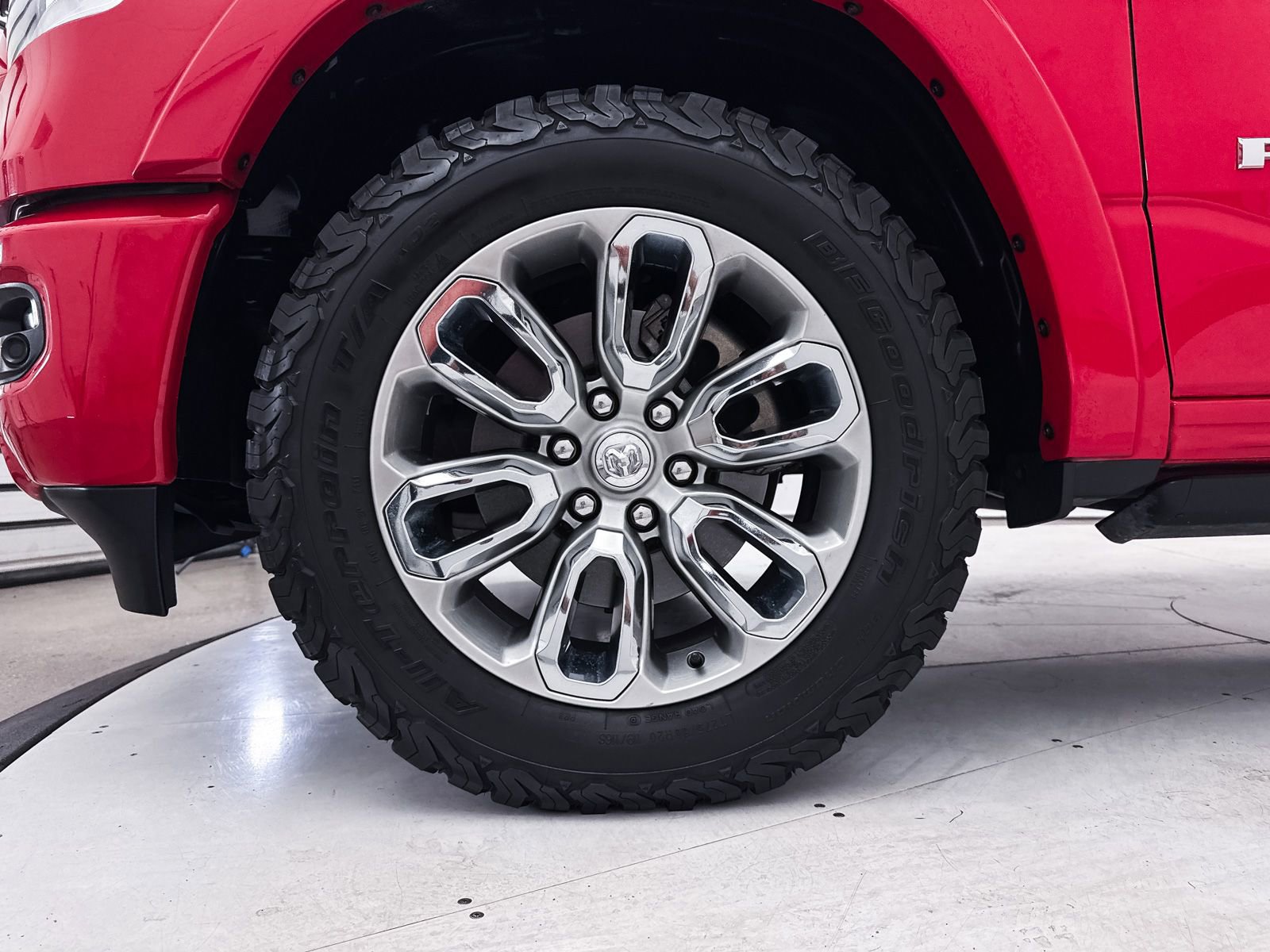 Used 2022 RAM 1500 Laramie w/ Sport Appearance Package image 12
