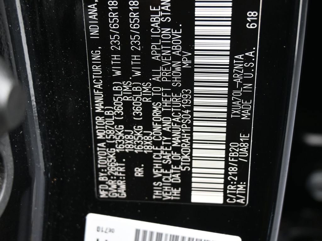 Used 2023 Toyota Highlander L image 17