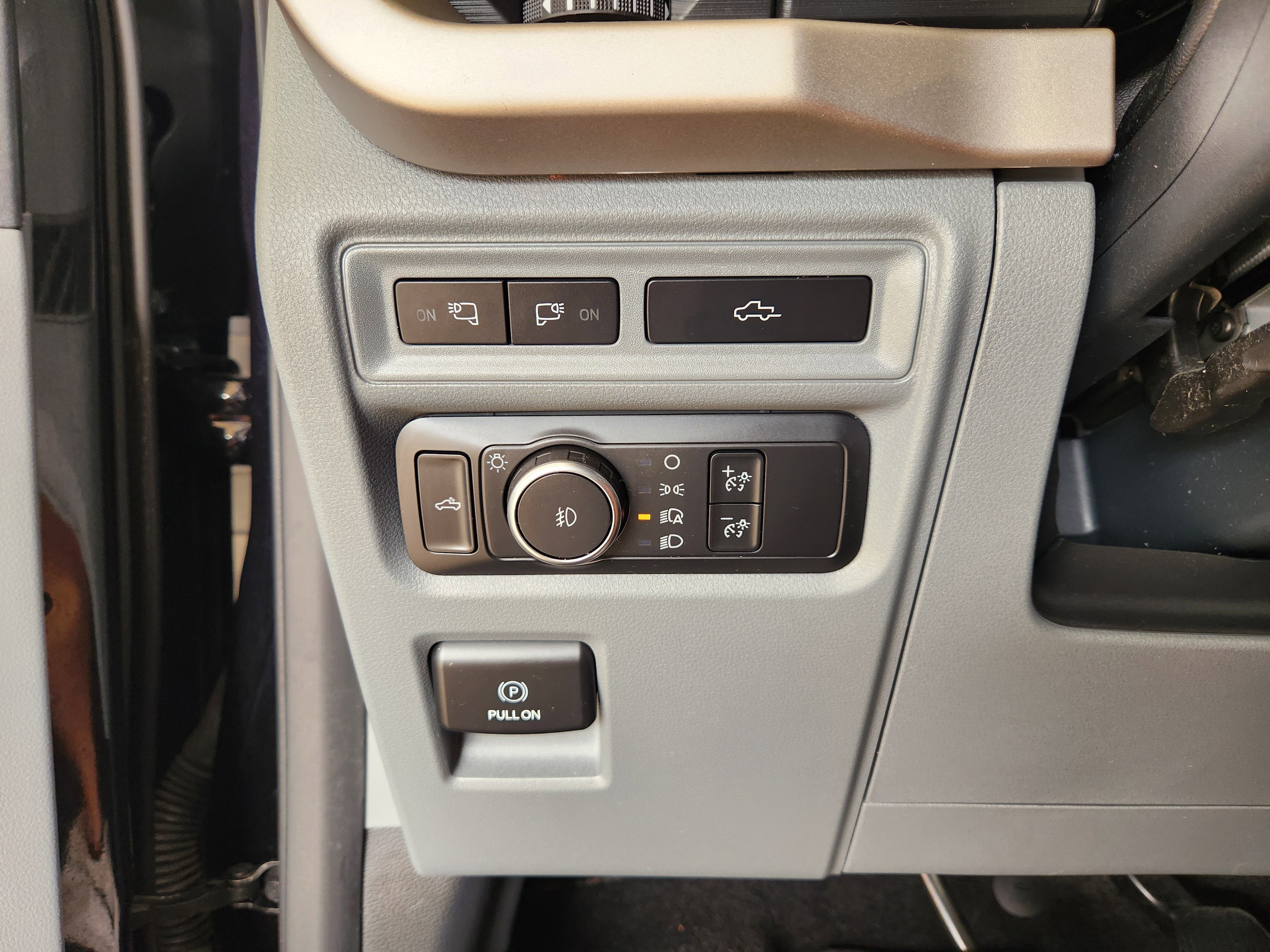 Used 2021 Ford F150 XLT w/ Equipment Group 302A High RWD image 22