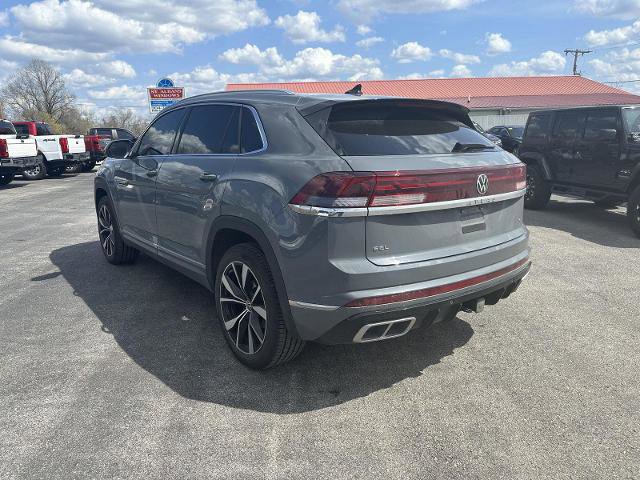 Used 2025 Volkswagen Atlas Cross Sport SEL Premium R-Line image 4