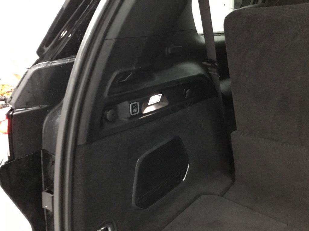 Used 2021 Jeep Grand Cherokee L Overland w/ Luxury Tech Group IV image 17