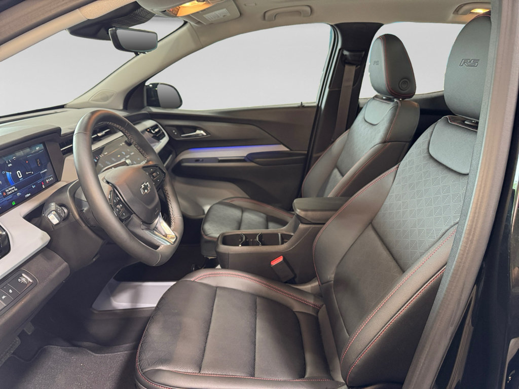 Used 2027 Chevrolet Bolt RS w/ Technology Package FWD image 17