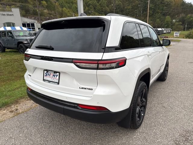 New 2025 Jeep Grand Cherokee Limited w/ Luxury Tech Group II AWD/4WD image 3