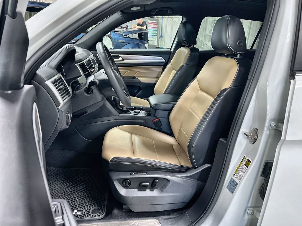 Used 2021 Volkswagen Atlas Cross Sport SEL AWD/4WD image 13