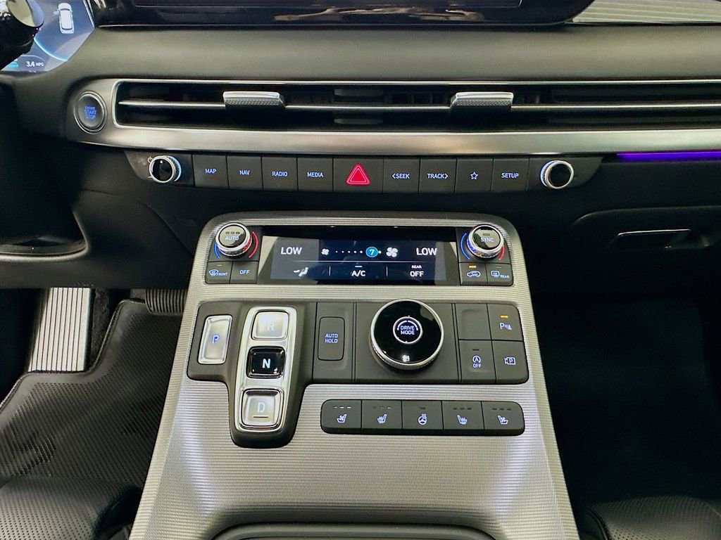 Used 2024 Hyundai Palisade Calligraphy FWD image 16