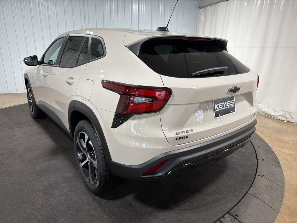 New 2026 Chevrolet Trax RS image 6