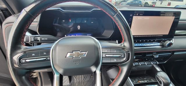 Used 2023 Chevrolet Colorado Z71 w/ Z71 Convenience Package 2 AWD/4WD image 13