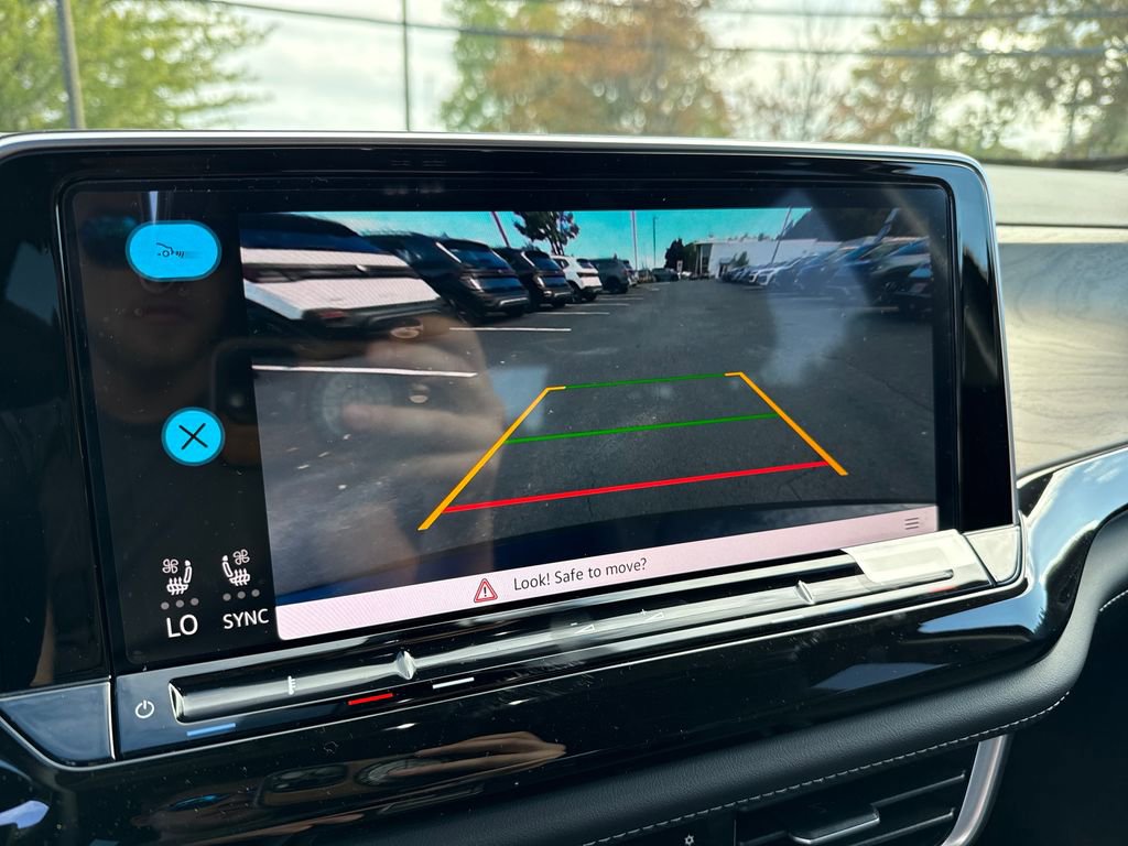 New 2026 Volkswagen Atlas SE image 9