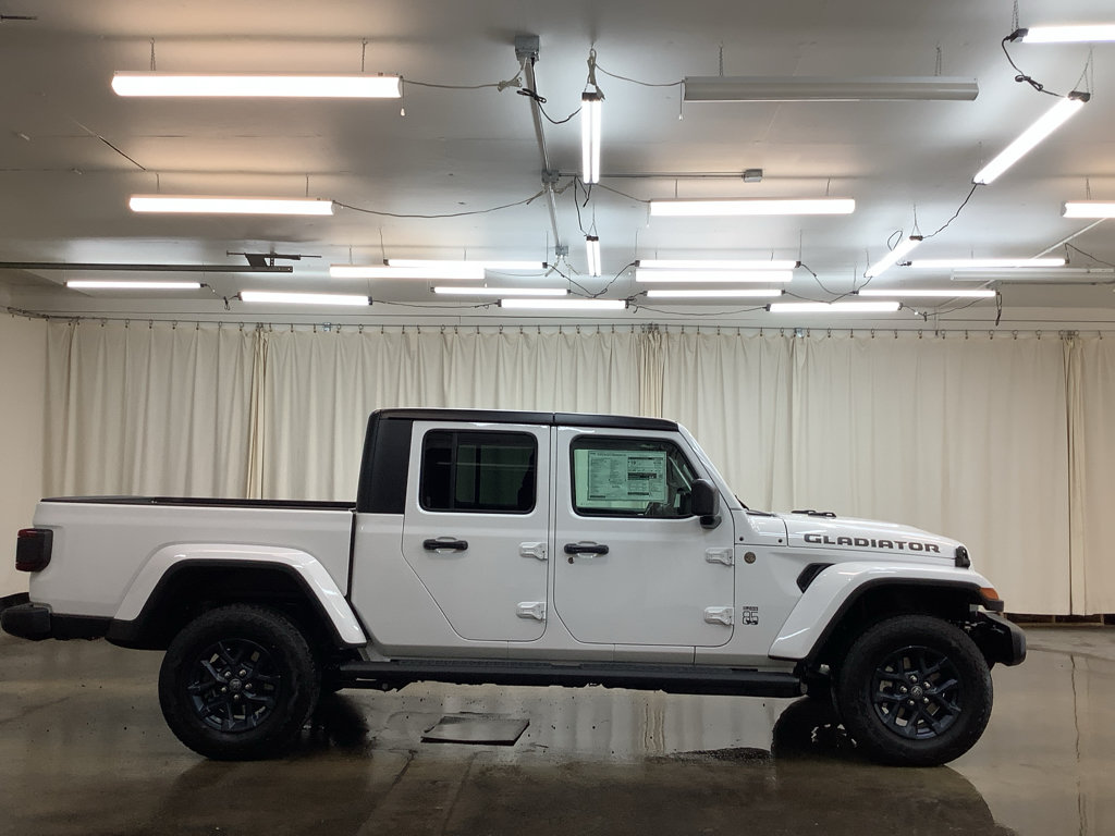 New 2026 Jeep Gladiator Mojave AWD/4WD image 4