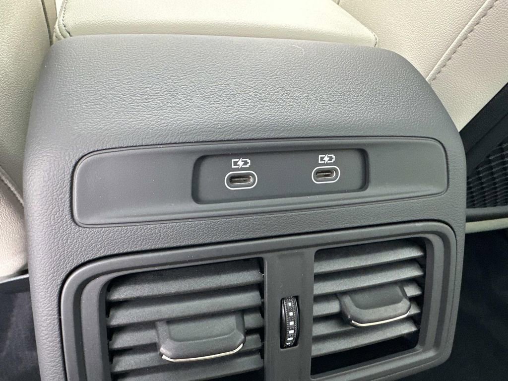 New 2025 Audi Q5 Premium image 32