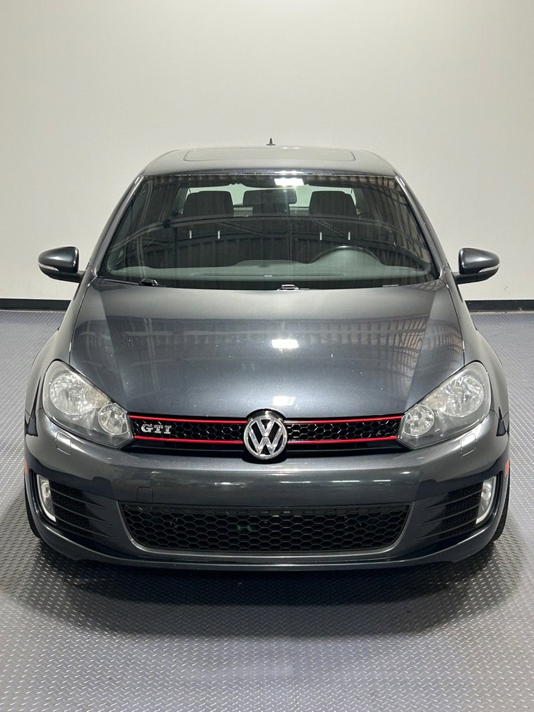 Used 2012 Volkswagen Golf 4-Door image 3
