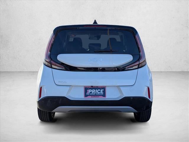 Used 2023 Kia Soul LX w/ LX Technology Package image 6