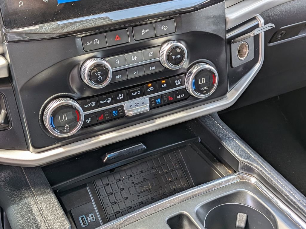 Used 2024 Ford Expedition XLT AWD/4WD image 17