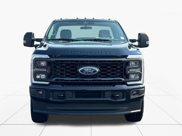 Used 2023 Ford F250 XL w/ STX Appearance Package AWD/4WD image 9