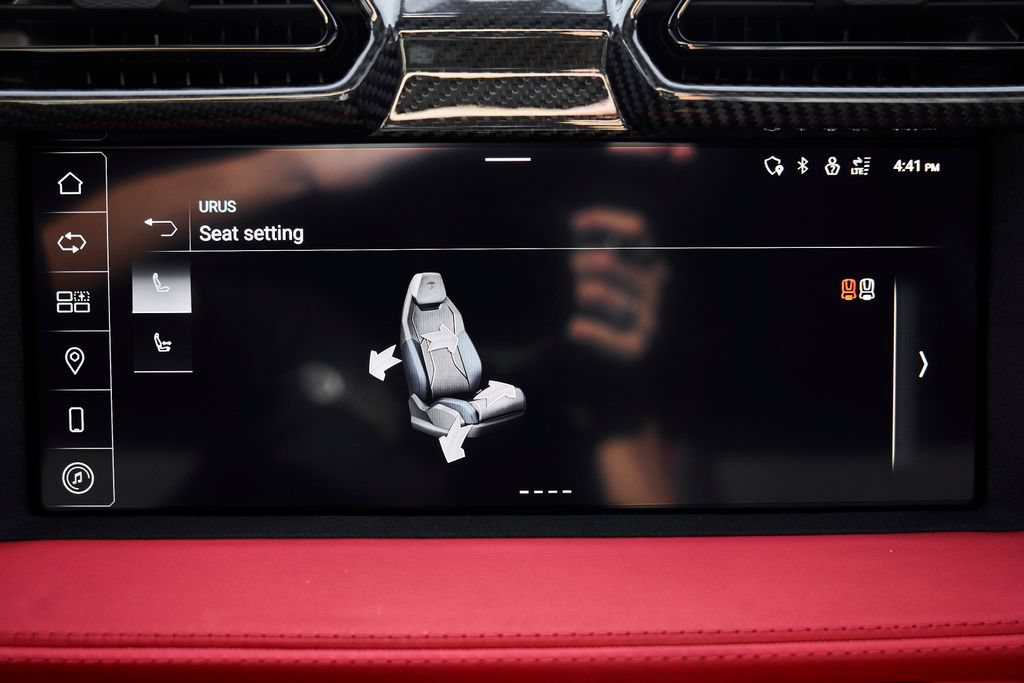 Used 2025 Lamborghini Urus S AWD/4WD image 76