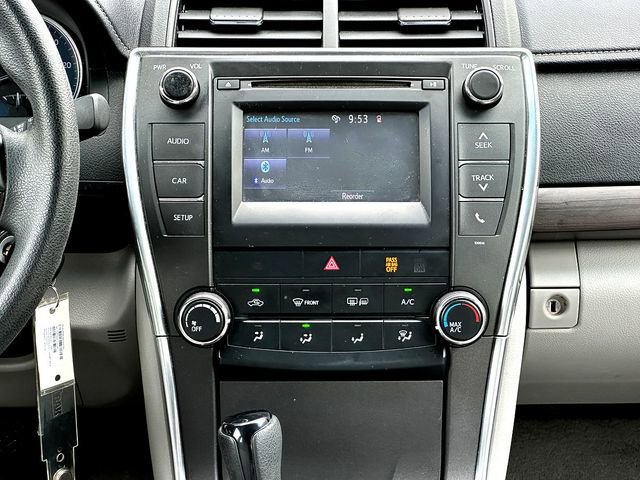 Used 2017 Toyota Camry LE image 27