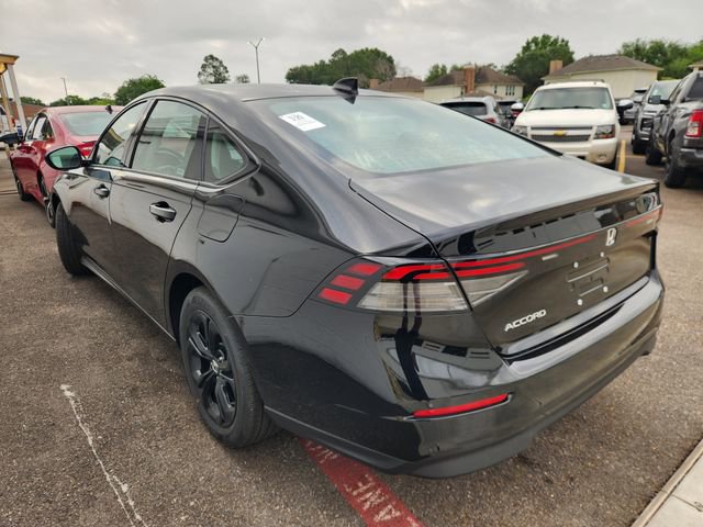 Used 2025 Honda Accord SE image 3