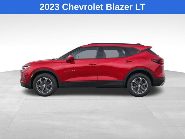 Used 2023 Chevrolet Blazer LT w/ Convenience Package FWD image 2