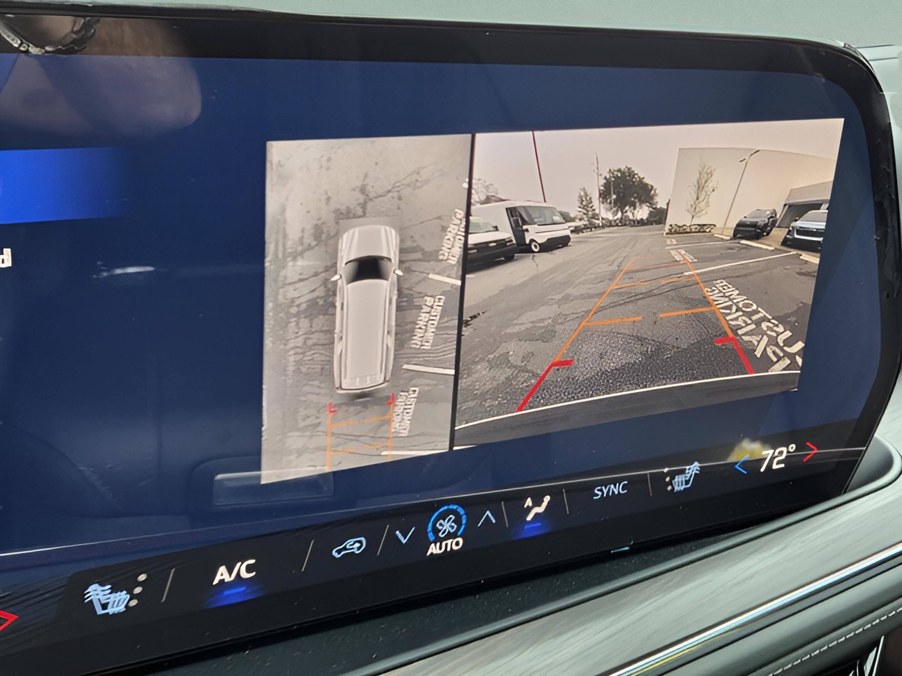 New 2026 Chevrolet Suburban Z71 w/ Comfort Package image 15