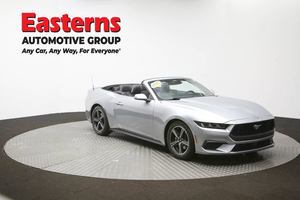 Used 2025 Ford Mustang Premium RWD image 46