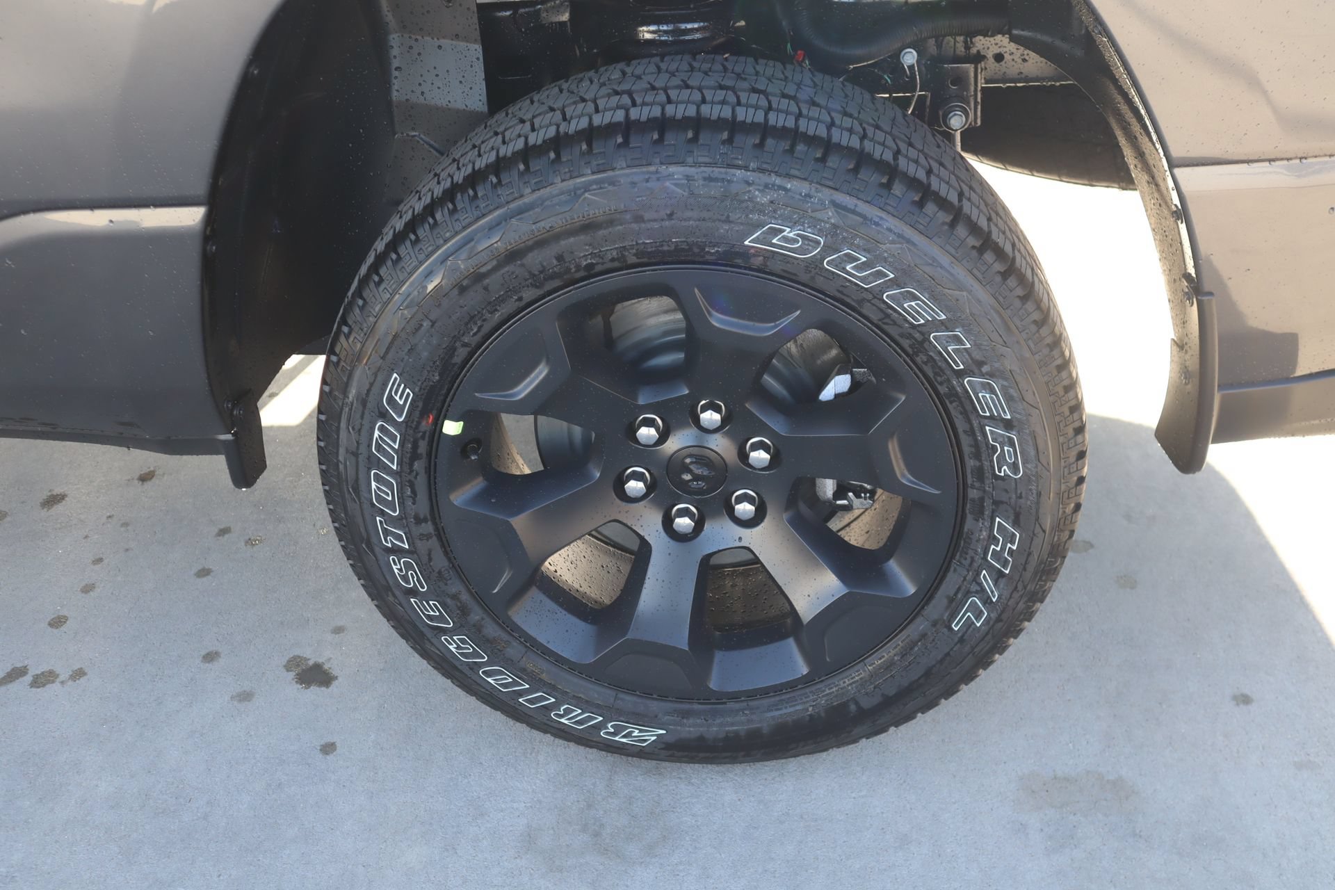 New 2026 RAM 1500 Express AWD/4WD image 17