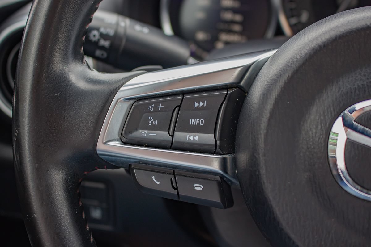 Used 2018 MAZDA MX-5 Miata RF Grand Touring RWD image 17