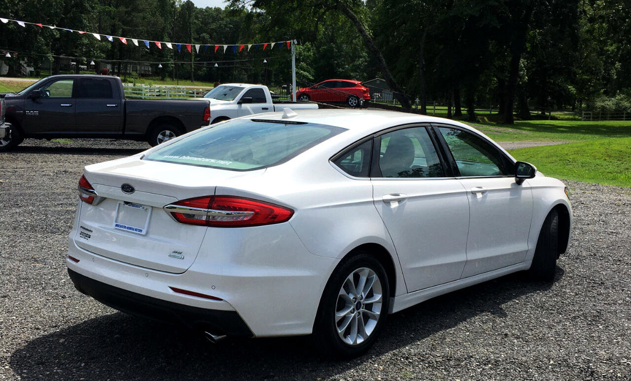 Used 2019 Ford Fusion SE image 6